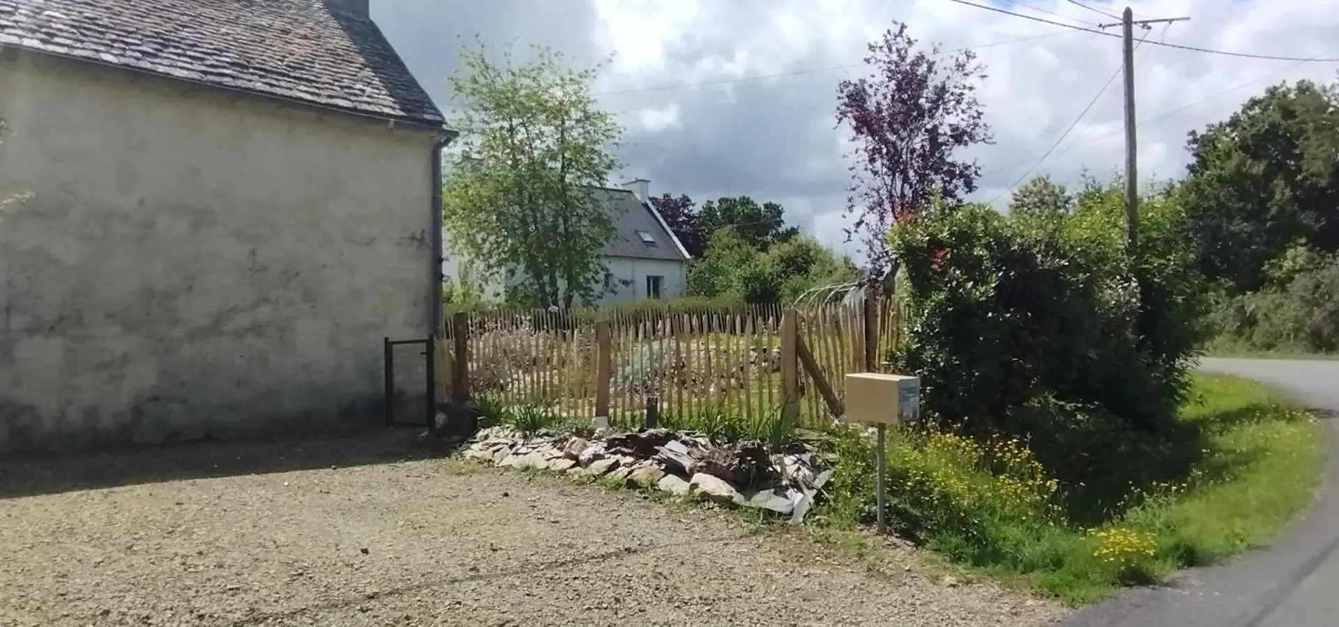Gite Au Cerisier Plouegat-Guerand 펜션